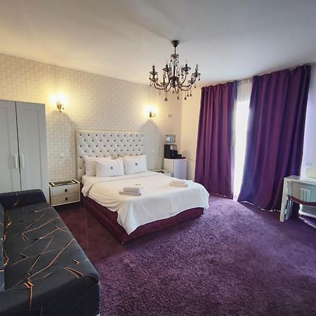 Hotel Iris Boutique à Otopeni Extérieur photo