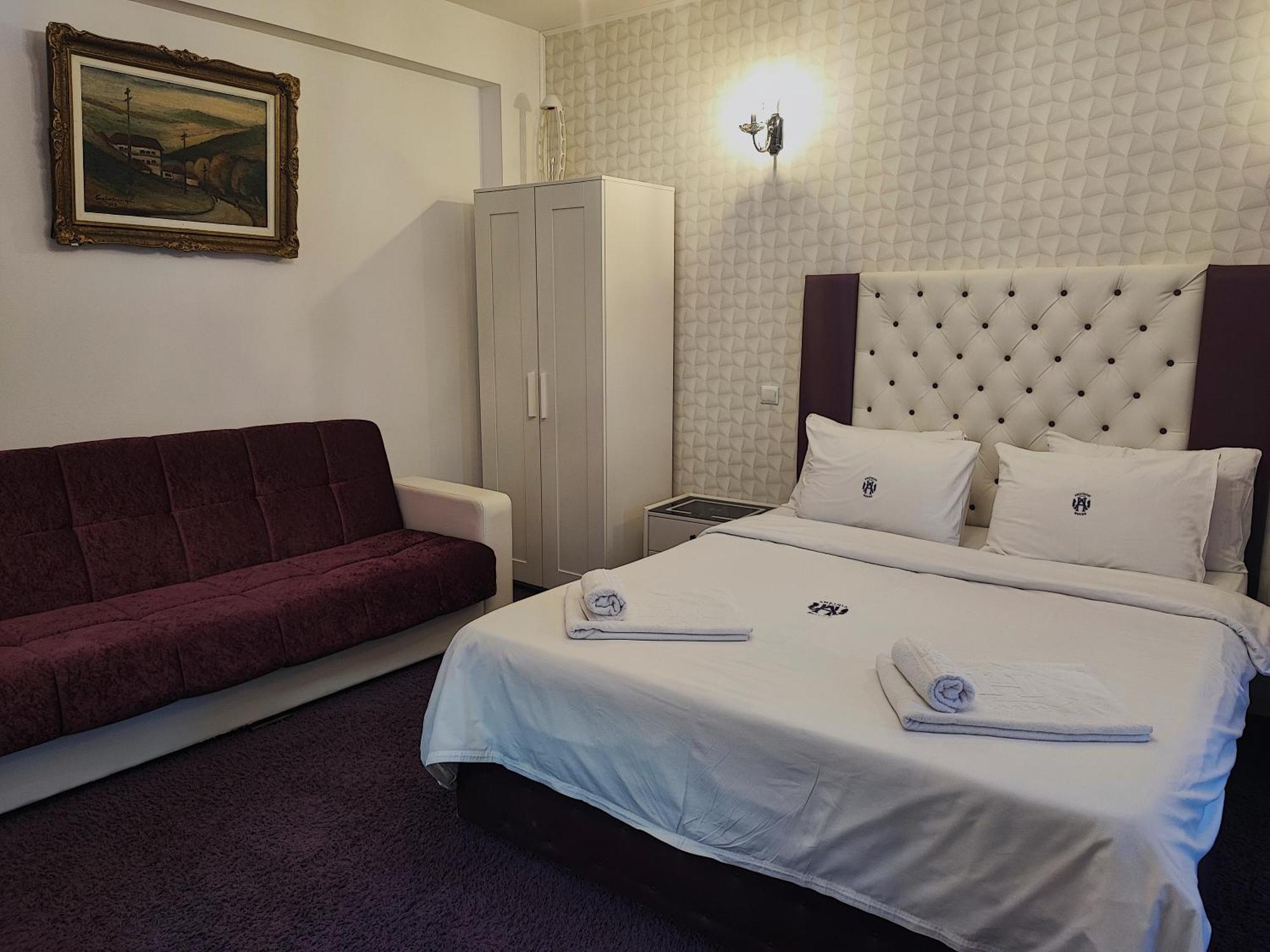 Hotel Iris Boutique à Otopeni Extérieur photo