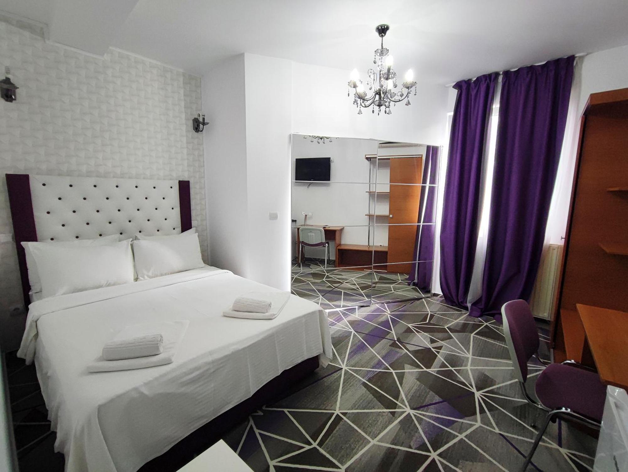 Hotel Iris Boutique à Otopeni Extérieur photo